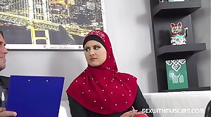 Lawyer settles of fine muslim pussy